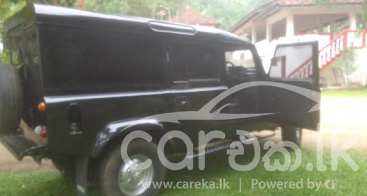 MAHINDRA BOLERO DEFENDER 2011