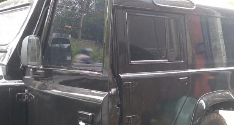 MAHINDRA BOLERO DEFENDER 2011