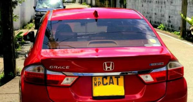 HONDA GRACE 2017