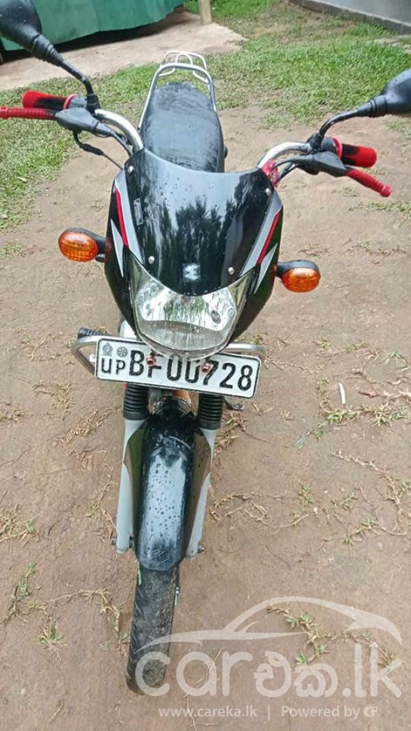 BAJAJ CT100 2017