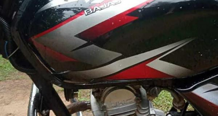 BAJAJ CT100 2017