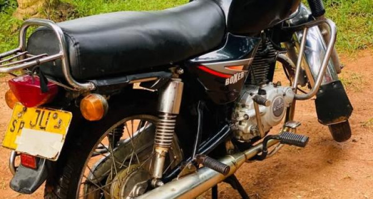 BAJAJ BOXER 2003