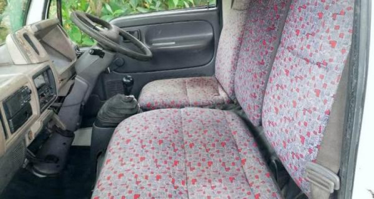 NISSAN ATLAS 1997