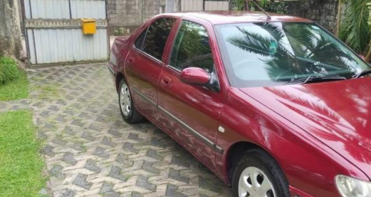 PEUGEOT 406 2011