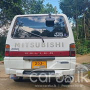 MITSUBISHI DELICA PO5 1995