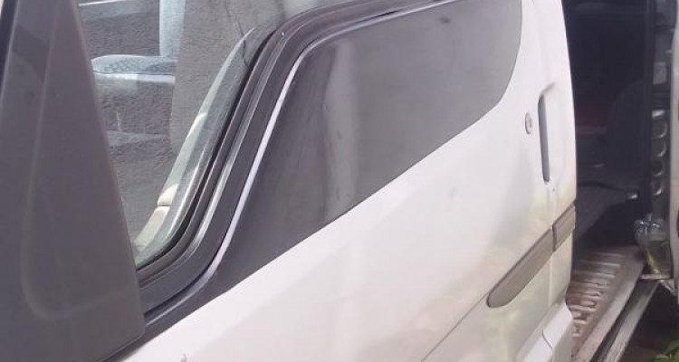 MAZDA BROWNY 1992