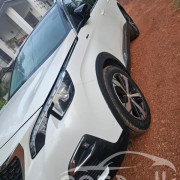 PEUGEOT 5008 2019
