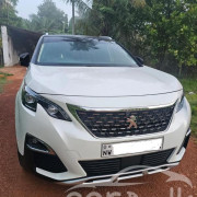 PEUGEOT 5008 2019