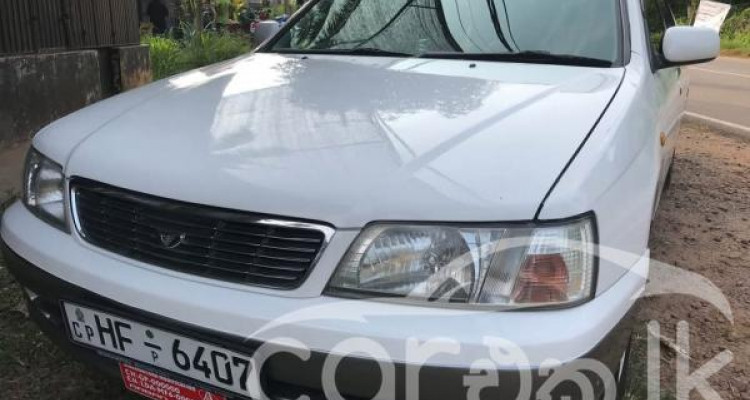 NISSAN BLUEBIRD GLX 1999