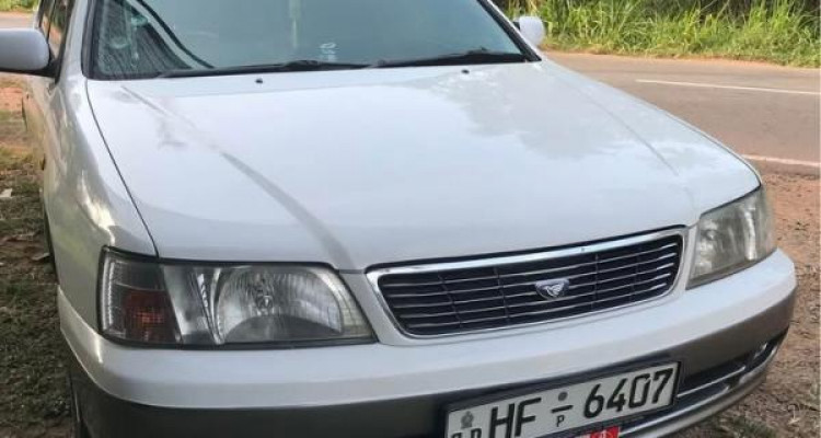 NISSAN BLUEBIRD GLX 1999