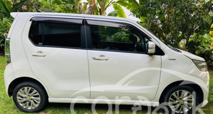 SUZUKI WAGON R STINGRAY 2015