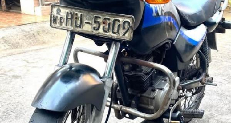 TVS VICTOR 2004
