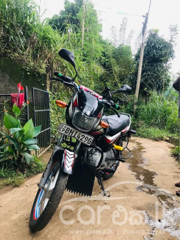 BAJAJ CT100 2018