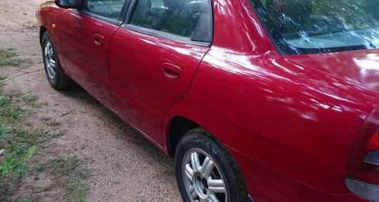 DAEWOO NUBIRA 2000