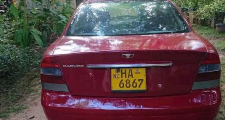 DAEWOO NUBIRA 2000