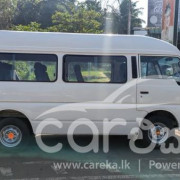 NISSAN CARAVAN 1980