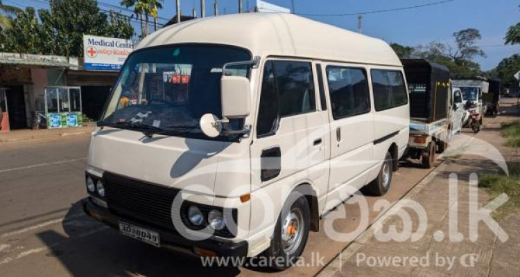 NISSAN CARAVAN 1980