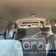 NISSAN CARAVAN 2000
