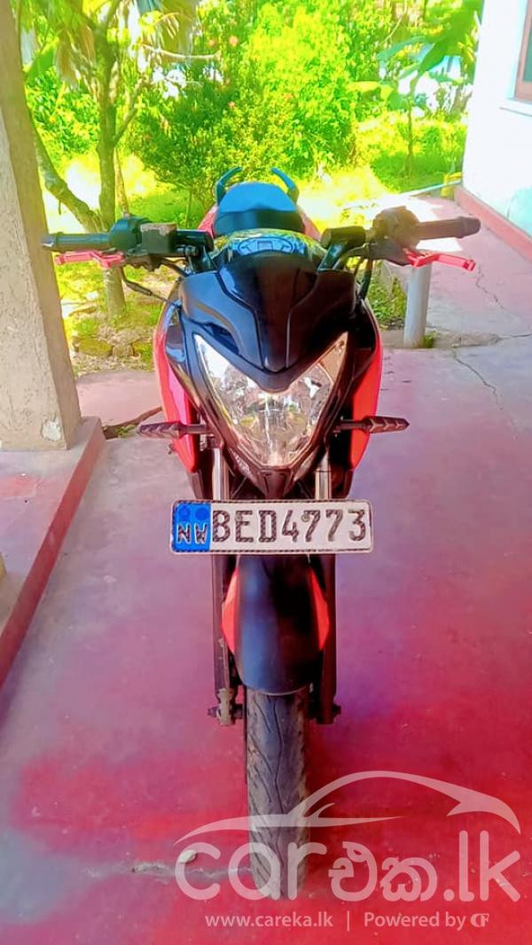 BAJAJ PULSAR NS 2016