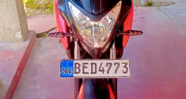 BAJAJ PULSAR NS 2016
