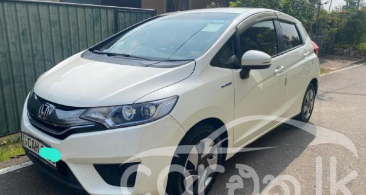 HONDA FIT GP5 2015