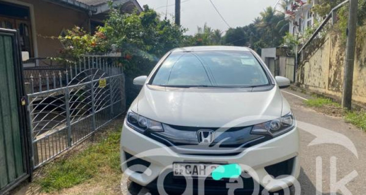HONDA FIT GP5 2015
