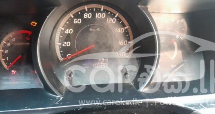 TOYOTA HIACE KDH 200 2006