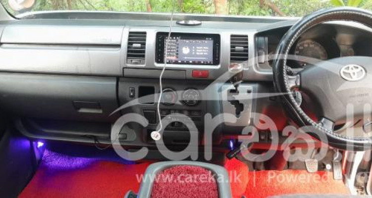TOYOTA HIACE KDH 200 2006