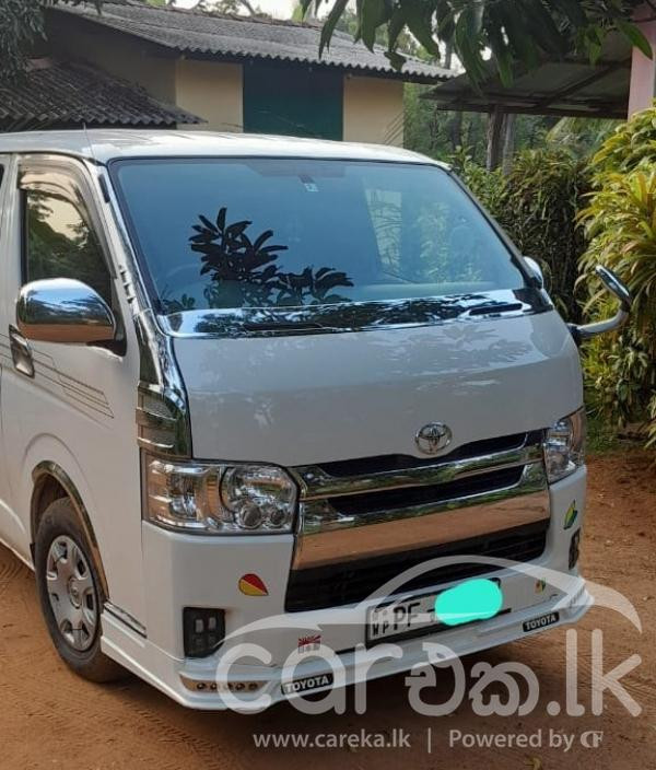 TOYOTA HIACE KDH 200 2006