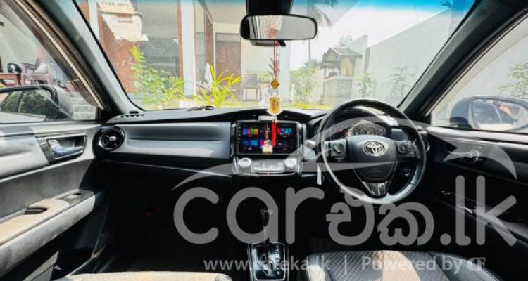 TOYOTA AXIO 2017