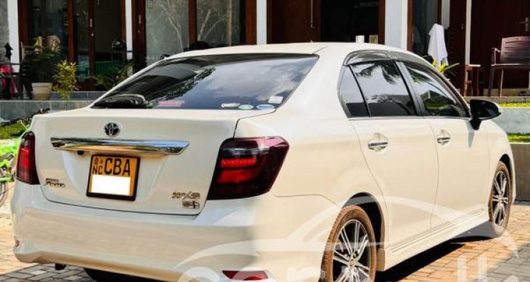 TOYOTA AXIO 2017