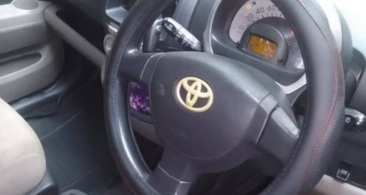 TOYOTA PASSO 2005
