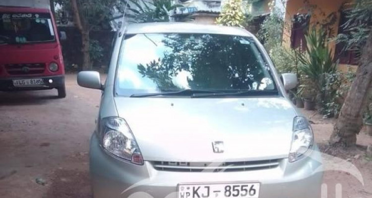 TOYOTA PASSO 2005