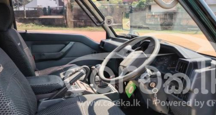MITSUBISHI DELICA PO5 1996