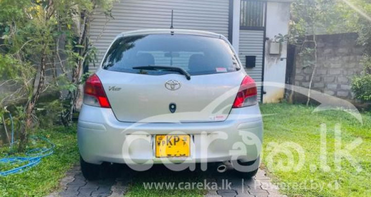 TOYOTA VITZ 2008