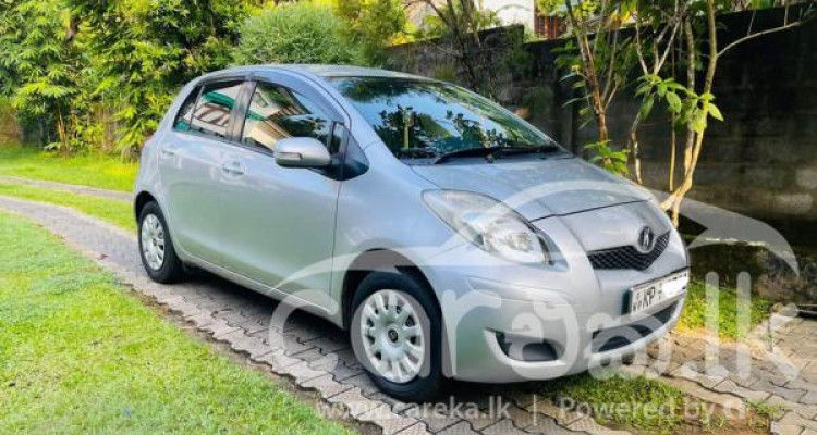 TOYOTA VITZ 2008