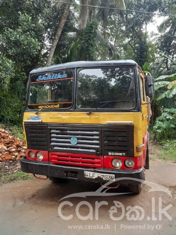 LANKA ASHOK LEYLAND COMET 2006