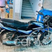BAJAJ CT100 2024