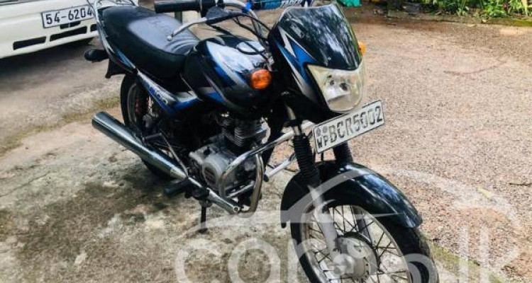 BAJAJ CT100 2015