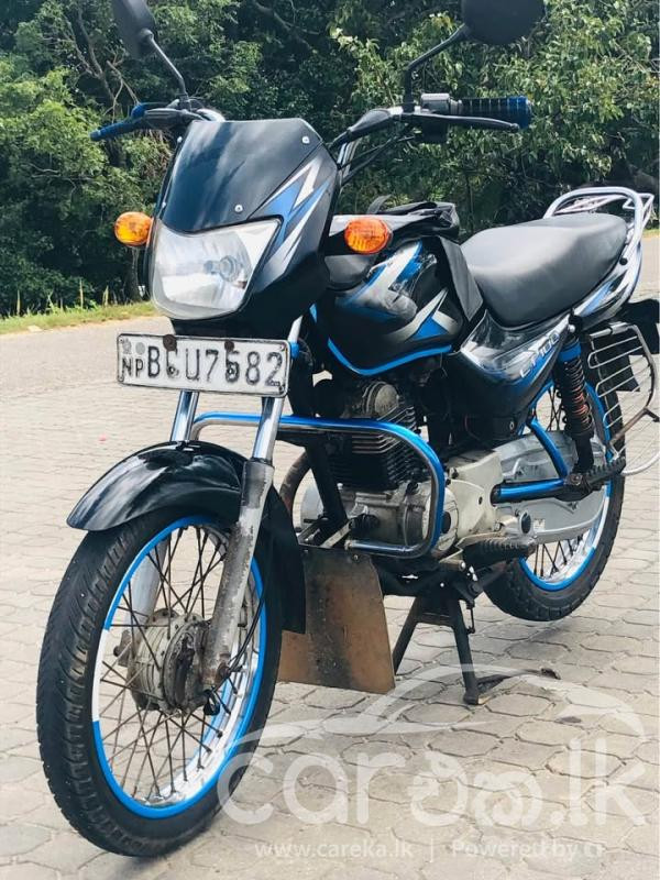 BAJAJ CT100 2015