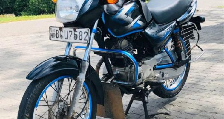 BAJAJ CT100 2015