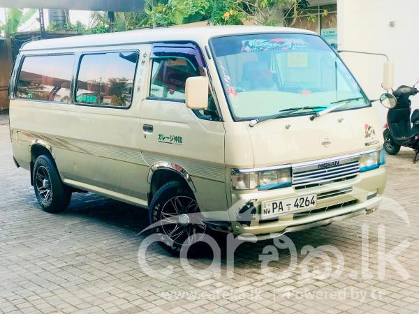 NISSAN CARAVAN 1999