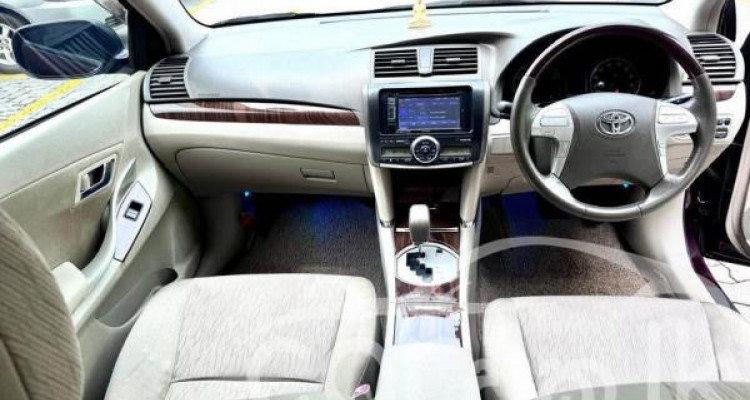 TOYOTA ALLION 260 2010