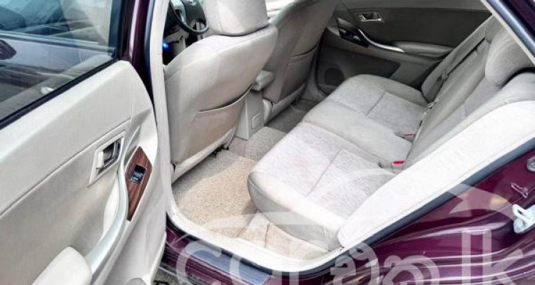 TOYOTA ALLION 260 2010