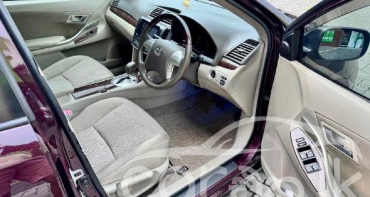 TOYOTA ALLION 260 2010