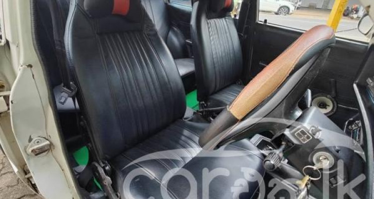 TOYOTA COROLLA KE50 1976
