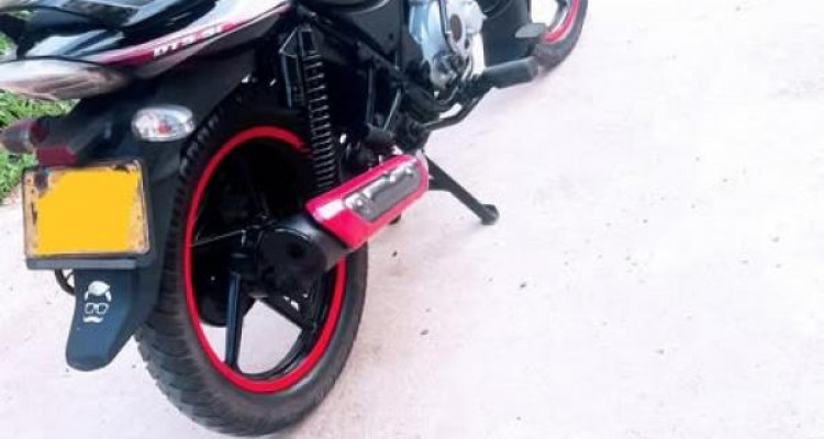 BAJAJ DISCOVER 100 2010