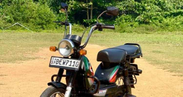 TVS XL SUPER 2017