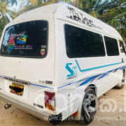 NISSAN CARAVAN 1983