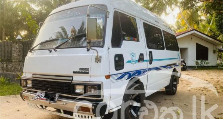 NISSAN CARAVAN 1983